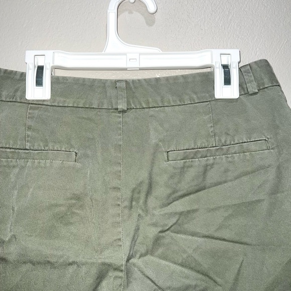 Banana Republic Military Olive Green Bermuda Shorts - Picture 4 of 6